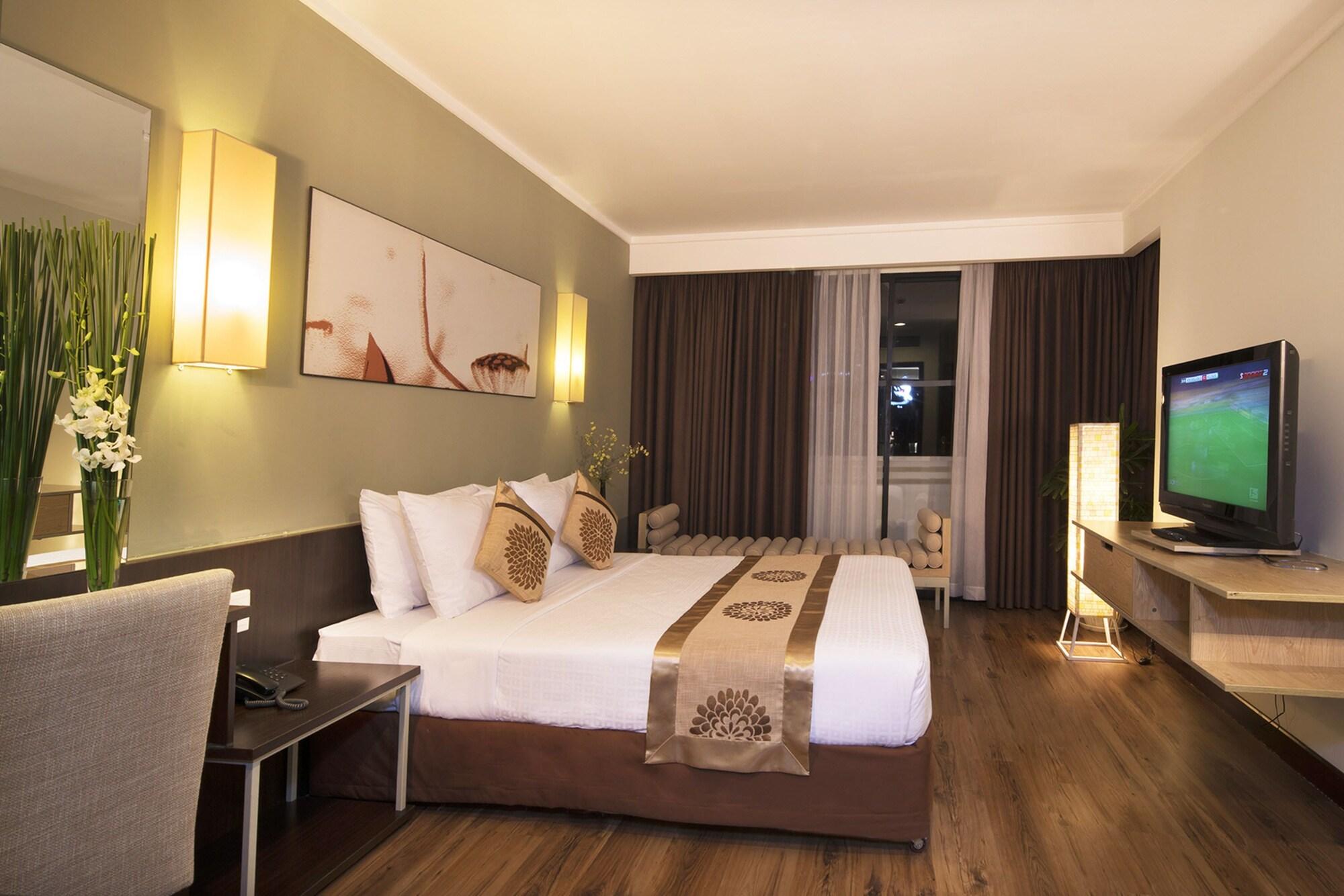 הו צ'י מין סיטי Vien Dong Hotel - Near Bui Vien Walking Street מראה חיצוני תמונה