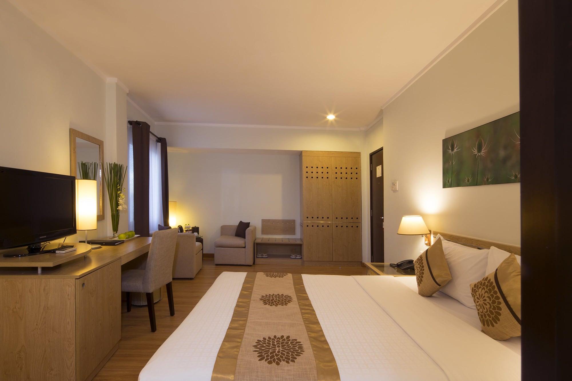 הו צ'י מין סיטי Vien Dong Hotel - Near Bui Vien Walking Street מראה חיצוני תמונה