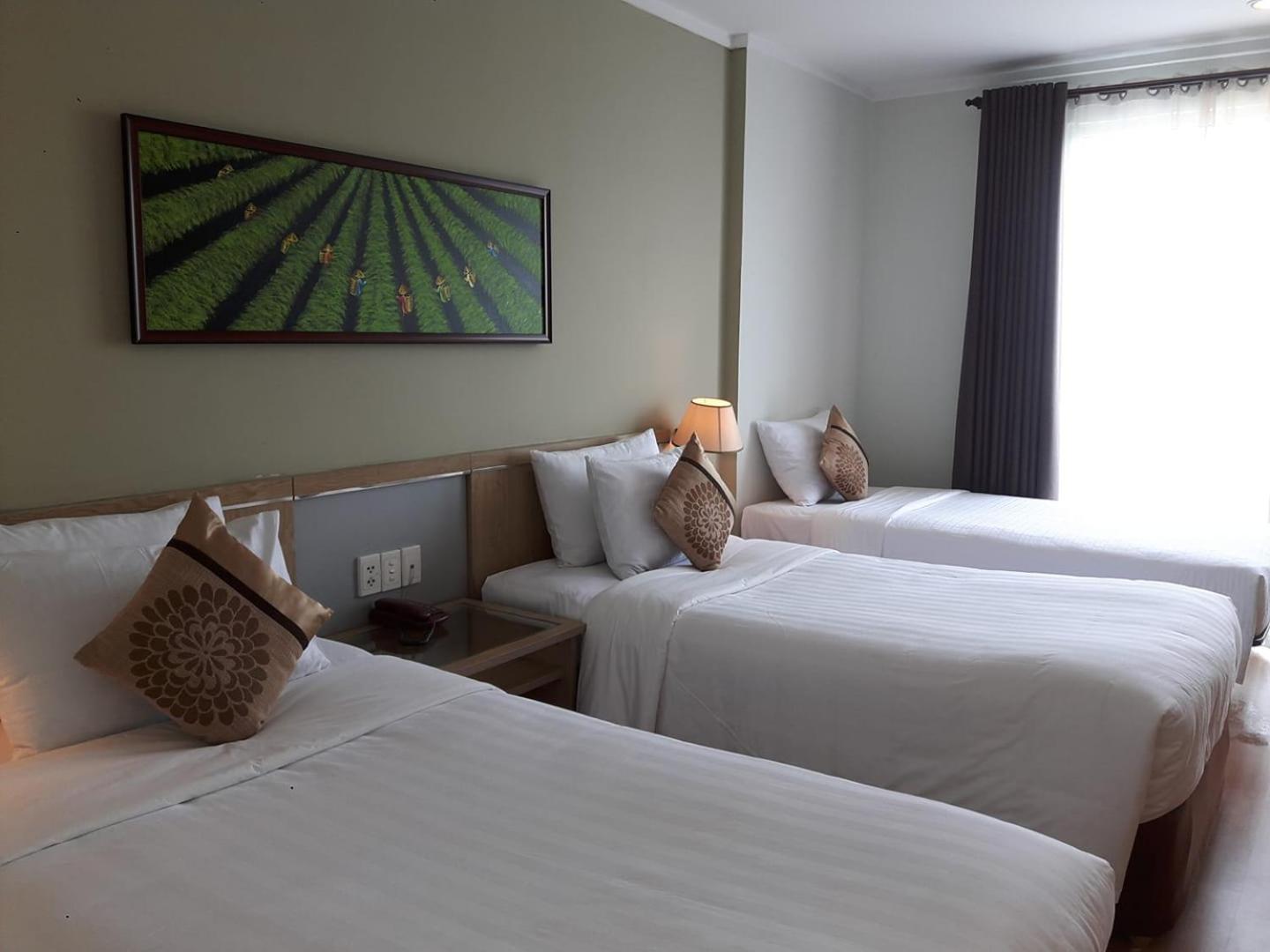 הו צ'י מין סיטי Vien Dong Hotel - Near Bui Vien Walking Street מראה חיצוני תמונה
