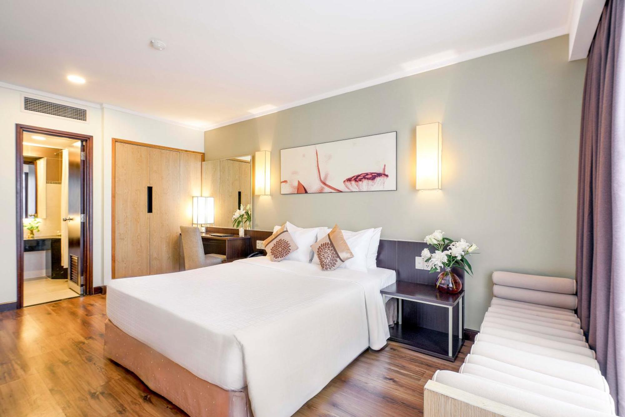 הו צ'י מין סיטי Vien Dong Hotel - Near Bui Vien Walking Street מראה חיצוני תמונה