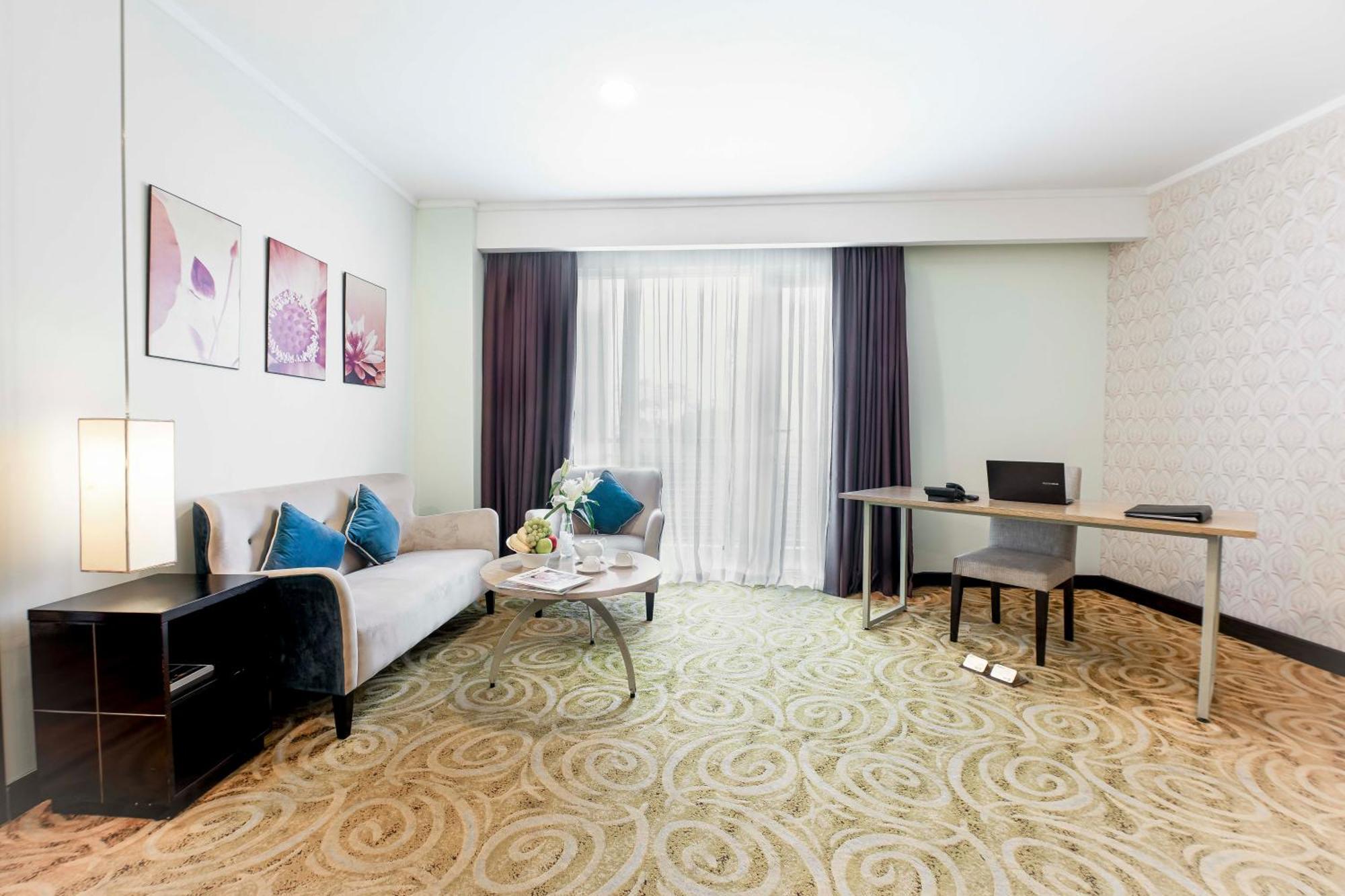 הו צ'י מין סיטי Vien Dong Hotel - Near Bui Vien Walking Street מראה חיצוני תמונה