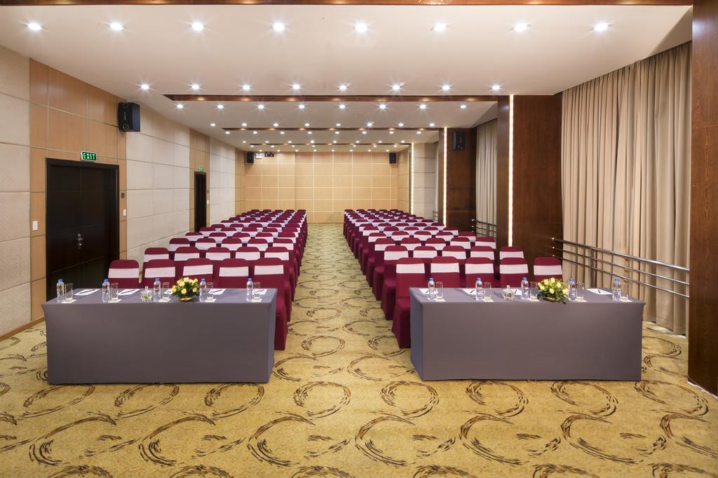 הו צ'י מין סיטי Vien Dong Hotel - Near Bui Vien Walking Street מראה חיצוני תמונה